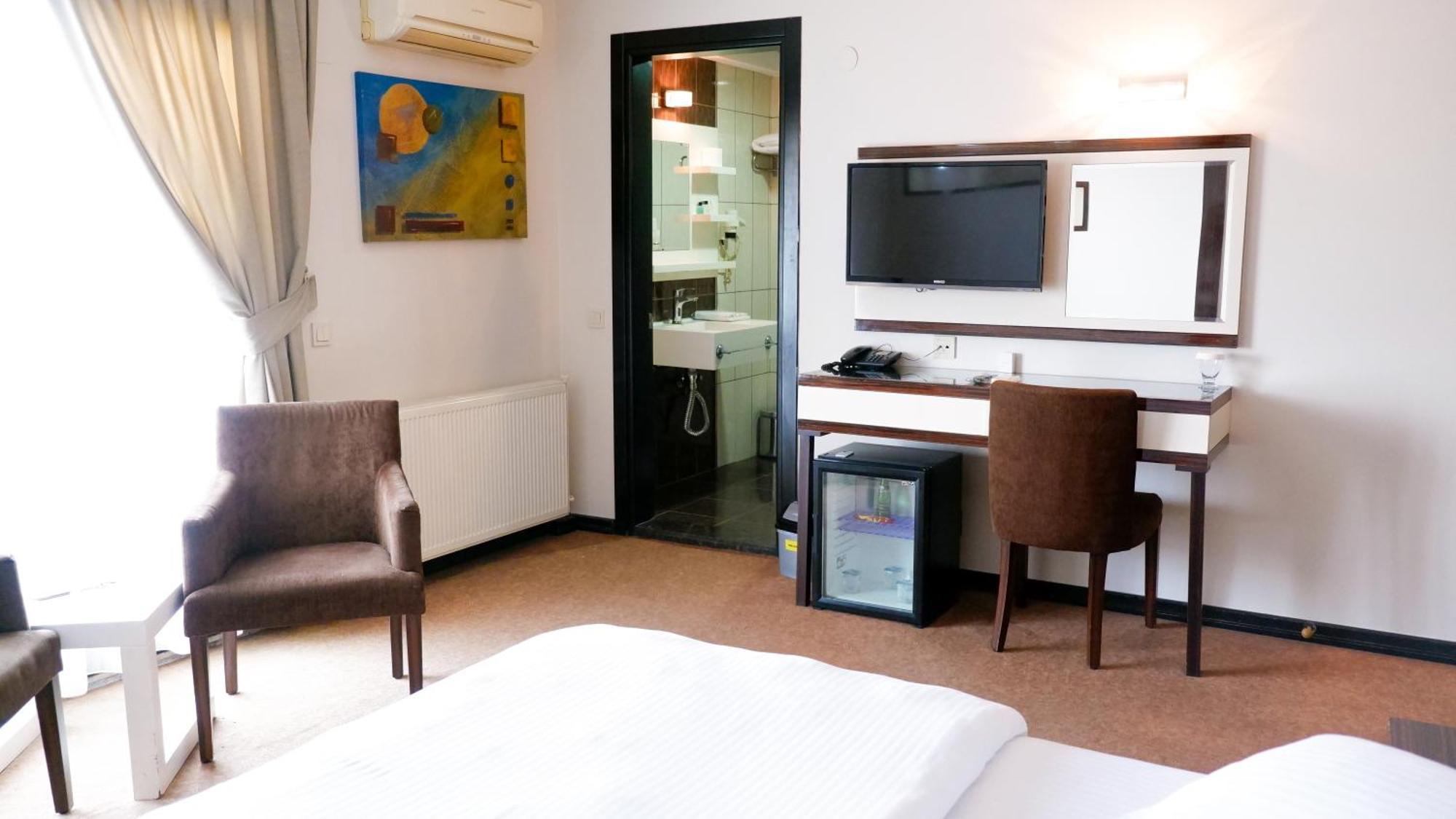 Hotel La Bella Soma Екстер'єр фото